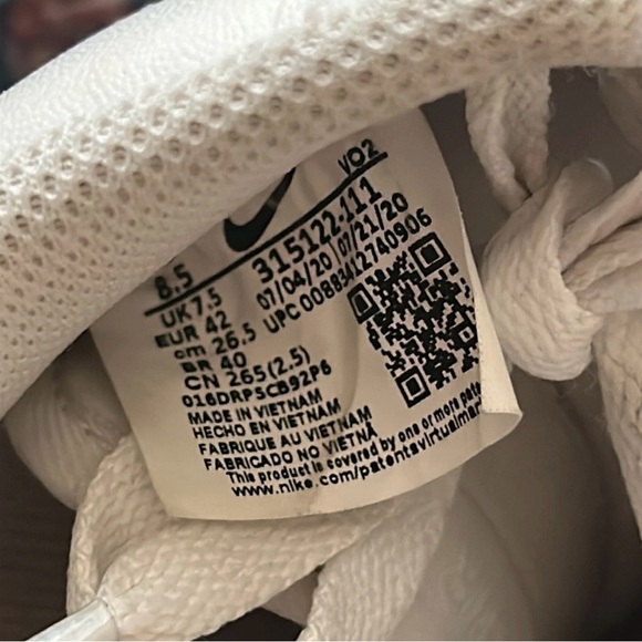 Women Nike Air Force Ones with Custom halograph Dior print Sneakers
M 8.5 W 10 - Picture 6 of 7